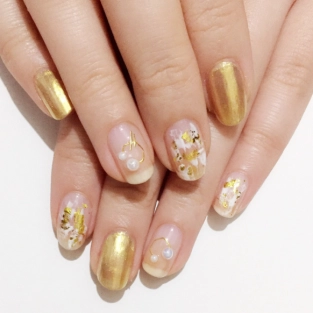 ネイルはゴールドが旬 いますぐマネしたいデザインを総まとめ