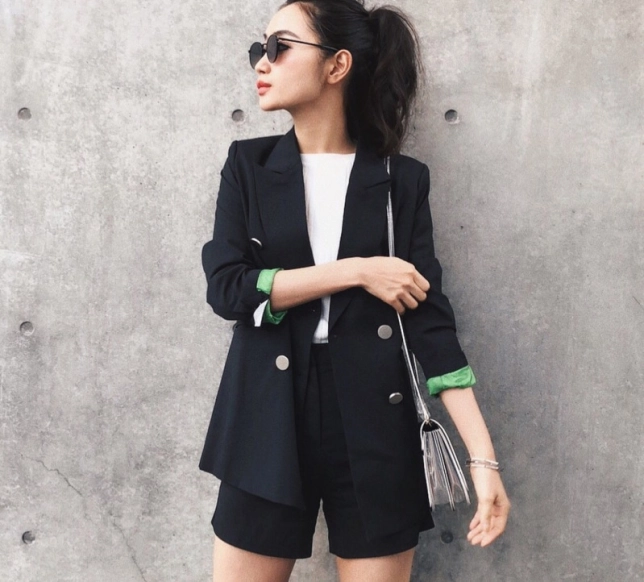 ブラックコーデのおしゃれ見せの秘訣を伝授！重たく見せない方法は？