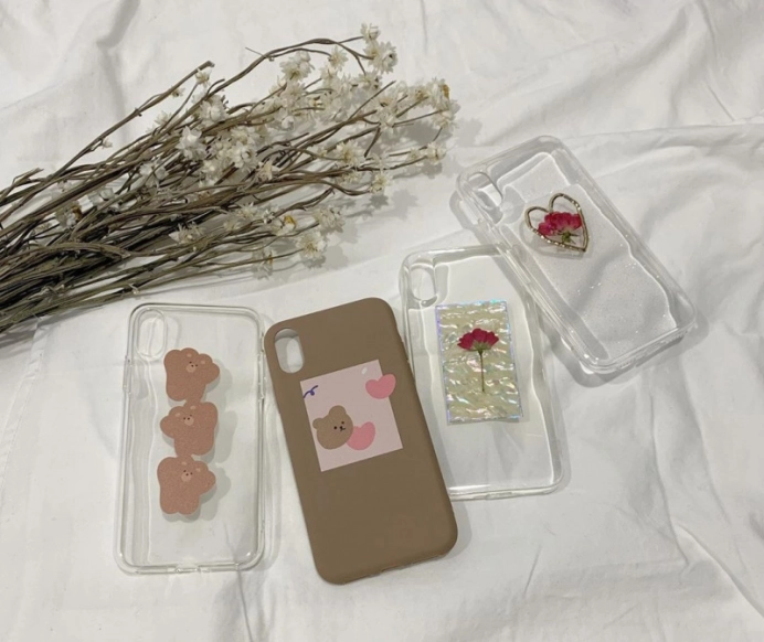 WEGOでスマホケースをチェック!気になる関連アイテムも♡