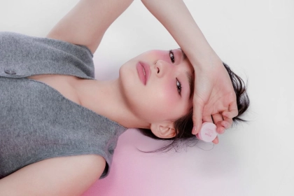 「リップ、チーク、アイシャドウまで！？」【INTO U】最新泥リップが最強なワケとは！